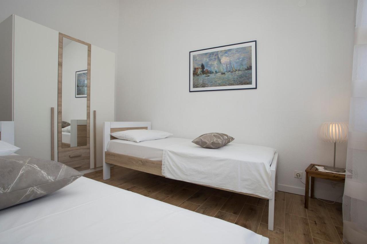 Situs Katarina Apartment Trogir Bagian luar foto